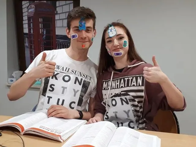 Nauka angielskiego dla młodzieży